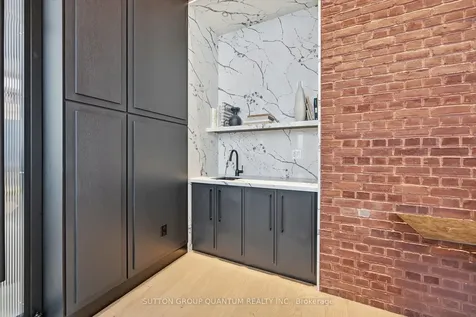 3200 William Coltson Avenue Oakville ON L6H 7W6