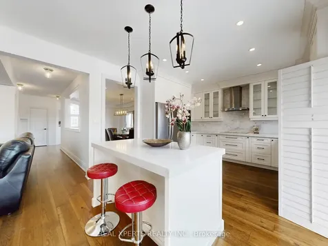 6786 Kazoo Court Mississauga ON L5W 1T4