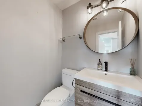 6786 Kazoo Court Mississauga ON L5W 1T4