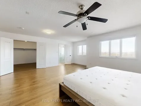 6786 Kazoo Court Mississauga ON L5W 1T4