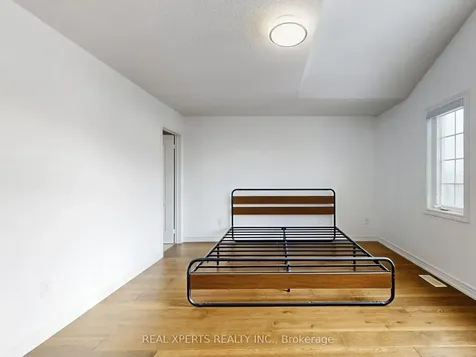 6786 Kazoo Court Mississauga ON L5W 1T4