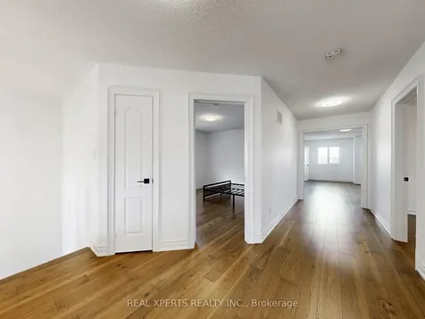 6786 Kazoo Court Mississauga ON L5W 1T4