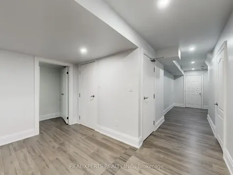6786 Kazoo Court Mississauga ON L5W 1T4