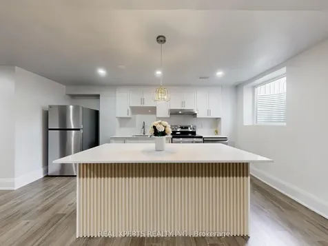 6786 Kazoo Court Mississauga ON L5W 1T4