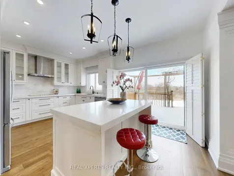 6786 Kazoo Court Mississauga ON L5W 1T4