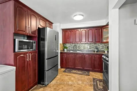 7255 Dooley Drive Mississauga ON L4T 2S7