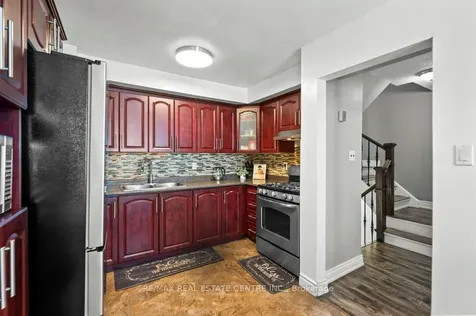 7255 Dooley Drive Mississauga ON L4T 2S7