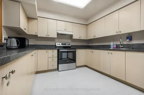2155 Burnhamthorpe Road W Mississauga ON L5L 5P4