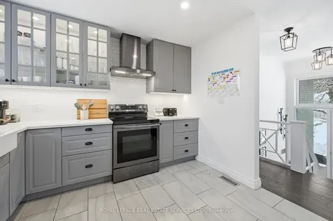 1151 Sarta Road Oakville ON L6L 2P1