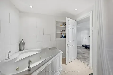 1151 Sarta Road Oakville ON L6L 2P1