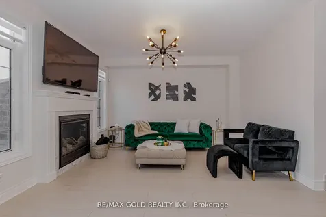 18 Branigan Crescent Halton Hills ON L7G 0N2