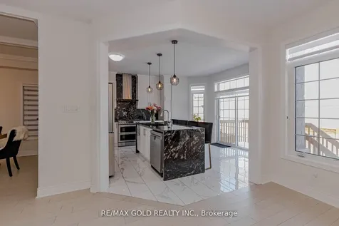 18 Branigan Crescent Halton Hills ON L7G 0N2