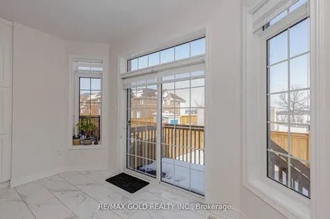 18 Branigan Crescent Halton Hills ON L7G 0N2