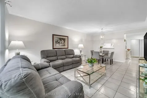 2470 Eglinton Avenue W Toronto ON M6M 5E7