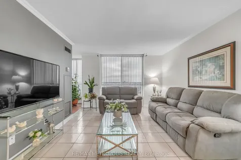 2470 Eglinton Avenue W Toronto ON M6M 5E7