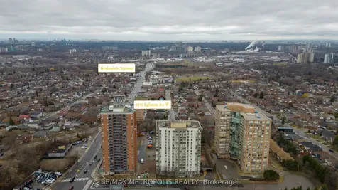 2470 Eglinton Avenue W Toronto ON M6M 5E7