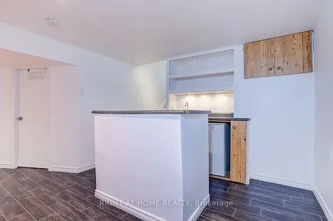 11 Tullamore Road Brampton ON L6W 1J6