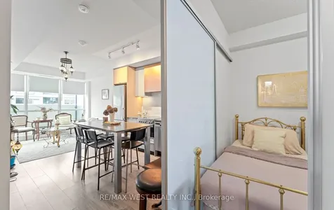 10 Gibbs Road Toronto ON M9B 0E2
