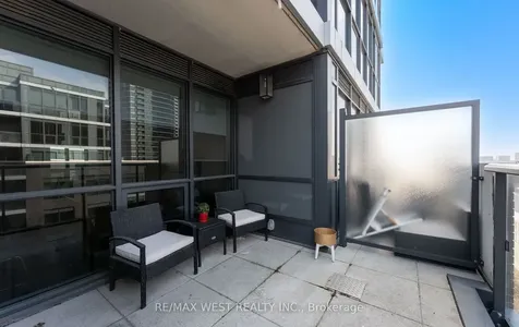 10 Gibbs Road Toronto ON M9B 0E2