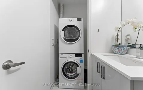 10 Gibbs Road Toronto ON M9B 0E2