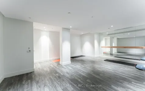 10 Gibbs Road Toronto ON M9B 0E2