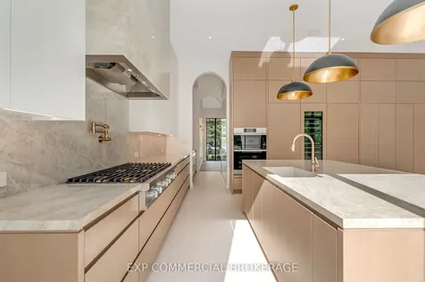 114 Tracina Drive Oakville ON L6L 4B7