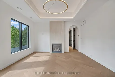 114 Tracina Drive Oakville ON L6L 4B7