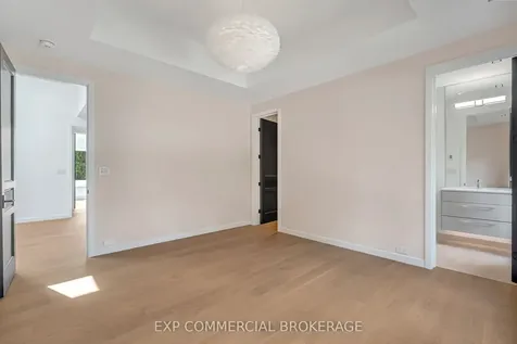 114 Tracina Drive Oakville ON L6L 4B7
