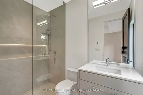 114 Tracina Drive Oakville ON L6L 4B7