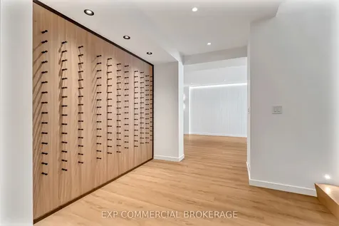114 Tracina Drive Oakville ON L6L 4B7