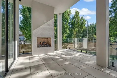 114 Tracina Drive Oakville ON L6L 4B7