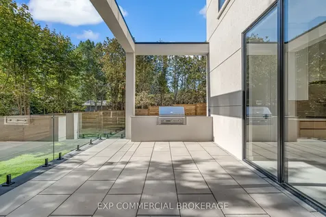 114 Tracina Drive Oakville ON L6L 4B7