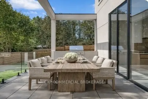 114 Tracina Drive Oakville ON L6L 4B7