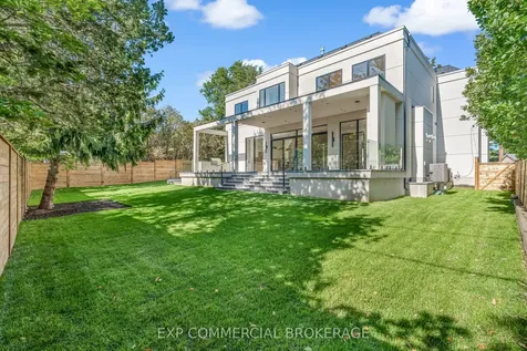 114 Tracina Drive Oakville ON L6L 4B7