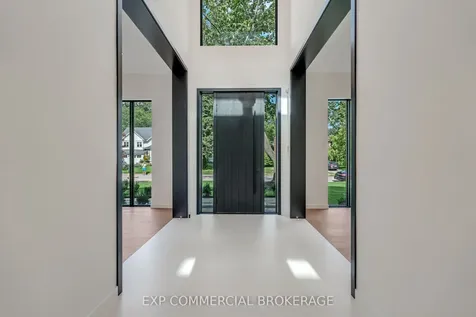 114 Tracina Drive Oakville ON L6L 4B7