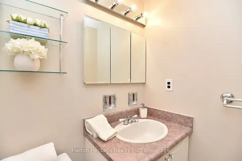 457 Woodview Road Burlington ON L7N 2Z9