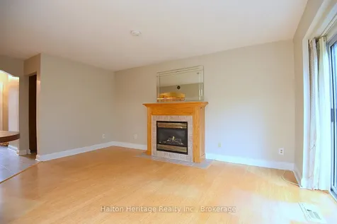 457 Woodview Road Burlington ON L7N 2Z9