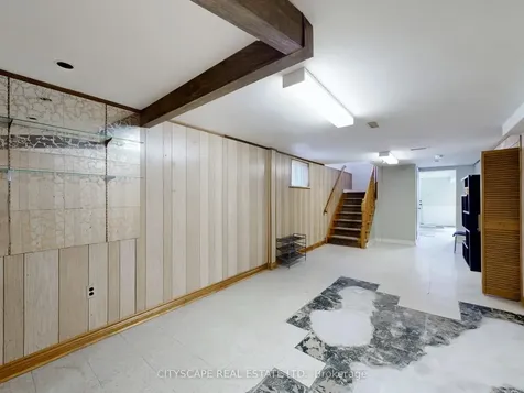 87 Savona Drive Toronto ON M8W 4V2