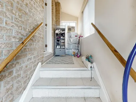 87 Savona Drive Toronto ON M8W 4V2
