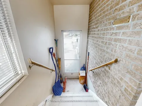 87 Savona Drive Toronto ON M8W 4V2