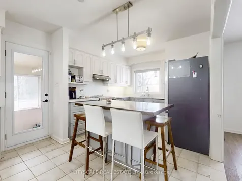 87 Savona Drive Toronto ON M8W 4V2