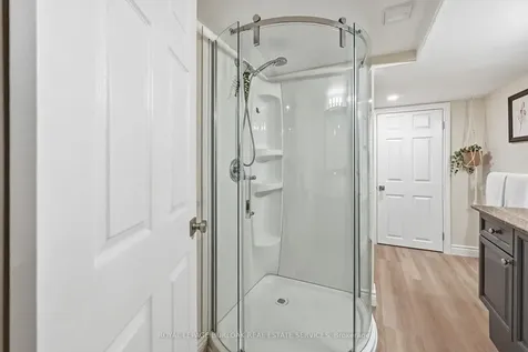 5255 Lakeshore Road Burlington ON L7L 5X8