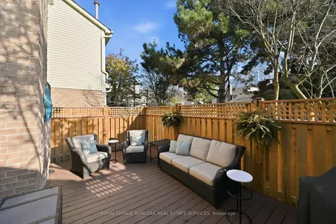 5255 Lakeshore Road Burlington ON L7L 5X8