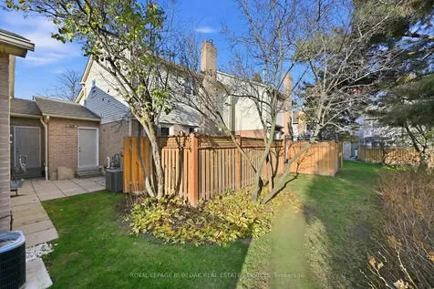 5255 Lakeshore Road Burlington ON L7L 5X8