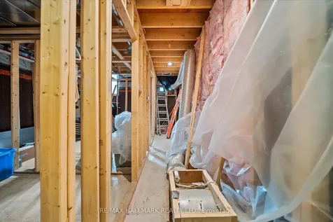 160 Silverthorn Avenue Toronto ON M6N 3K3