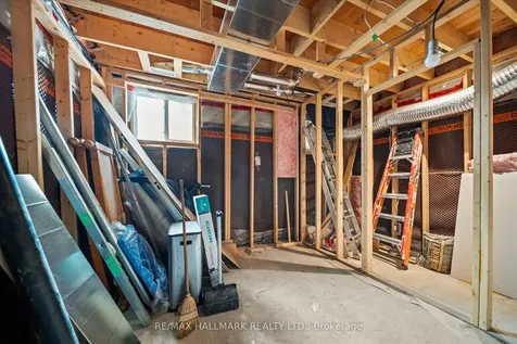 160 Silverthorn Avenue Toronto ON M6N 3K3