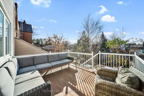 160 Silverthorn Avenue Toronto ON M6N 3K3