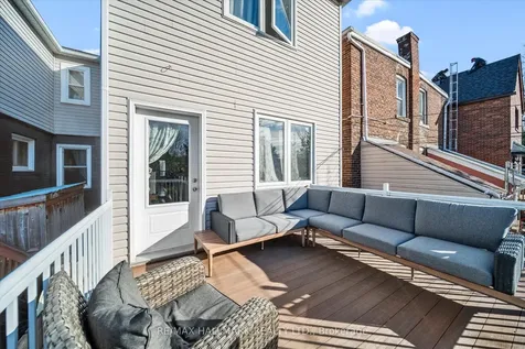 160 Silverthorn Avenue Toronto ON M6N 3K3