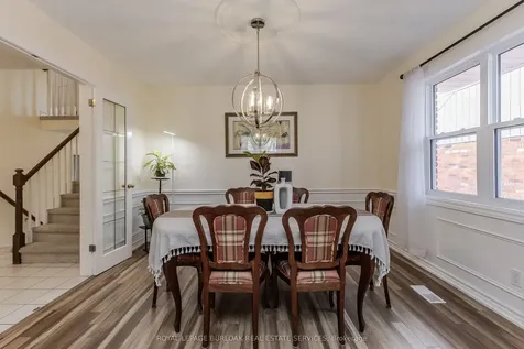 154 Hendrie Avenue Burlington ON L7T 4C2