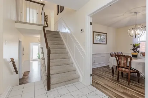 154 Hendrie Avenue Burlington ON L7T 4C2